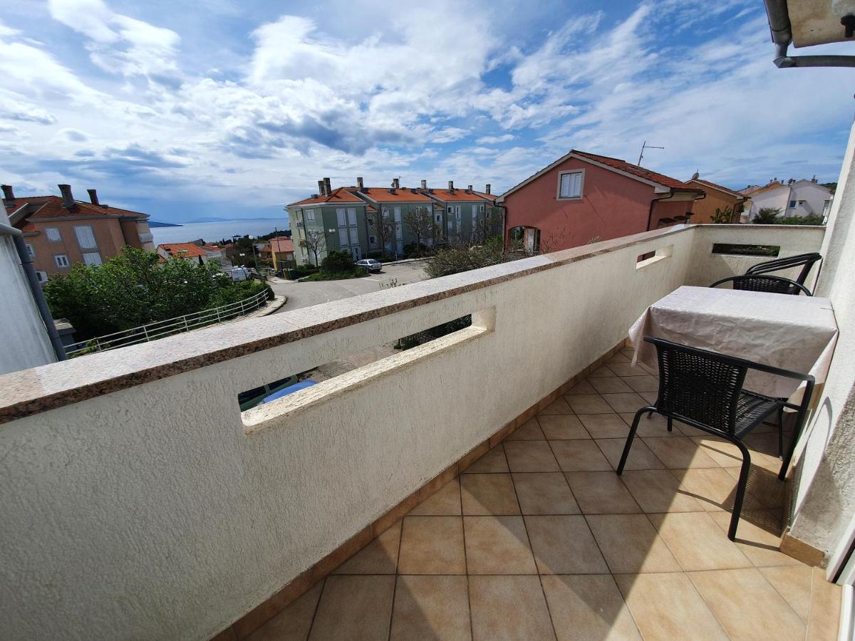Apartmani Bozic-Tokic Krk Town Exterior foto