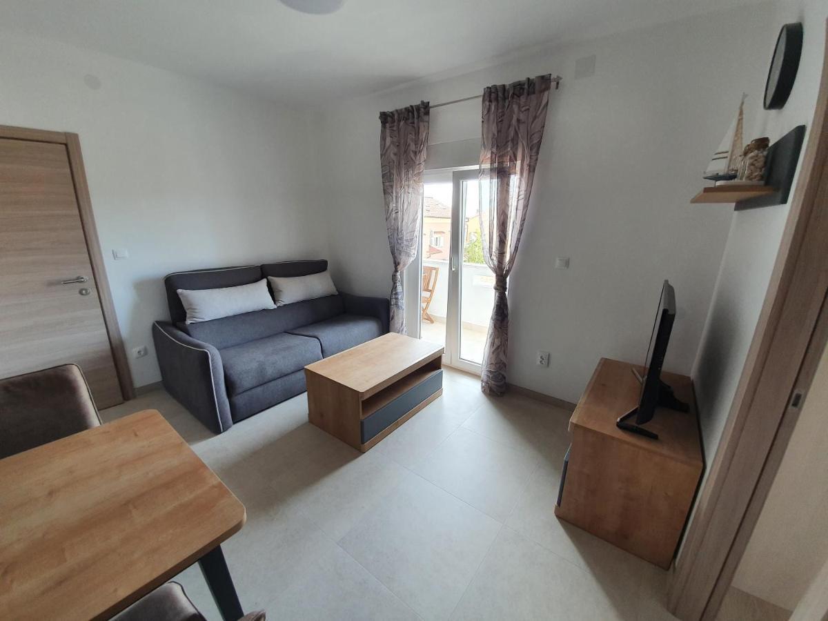 Apartmani Bozic-Tokic Krk Town Exterior foto